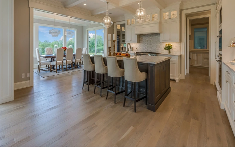Elegant light grey laminate flooring in a Dubai home.